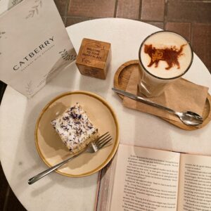 Catberry books & bakes boekenclub